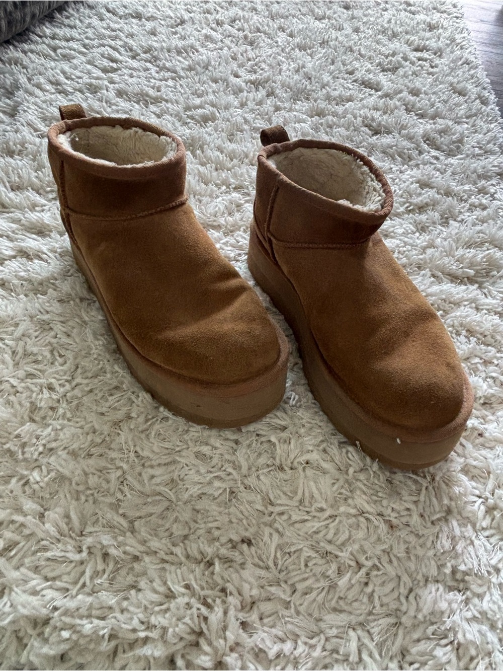 UGG Classic Ultra Mini Platform Boot